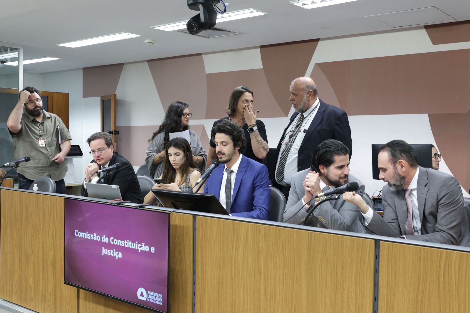 Comissão da ALMG propõe renomear a Arsae-MG e ampliar competências da agência