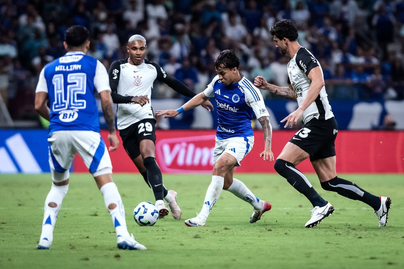 Ídolo do Corinthians vê Cruzeiro favorito na Copa do Brasil, mas lista 'armas' do Timão