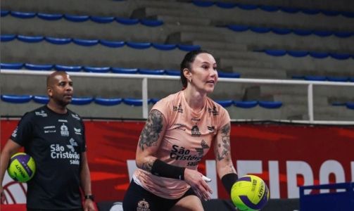 Tiffany, do Osasco, em ação durante treinamento da equipe