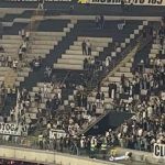 Flamenguistas 'infiltrados' na torcida do Atlético geram confusão na Arena MRV; veja vídeo