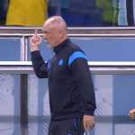 Mano Menezes faz gesto obsceno para torcida do Grêmio após gol contra o Palmeiras