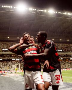 Bruno Henrique fez gol do Flamengo na Arena MRV