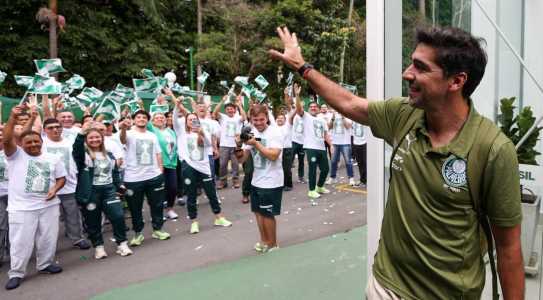 Abel Ferreira se despede de funcionários antes de final da Libertadores