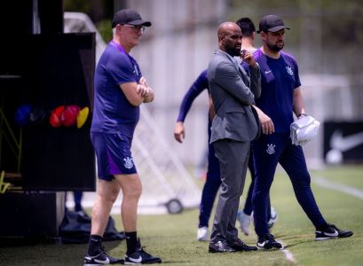 Dorival Júnior e Fabinho Soldado em treino do Corinthians