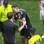 Atacante do Atlético lesiona ombro e é substituído em jogo pela Copa do Brasil Sub-20