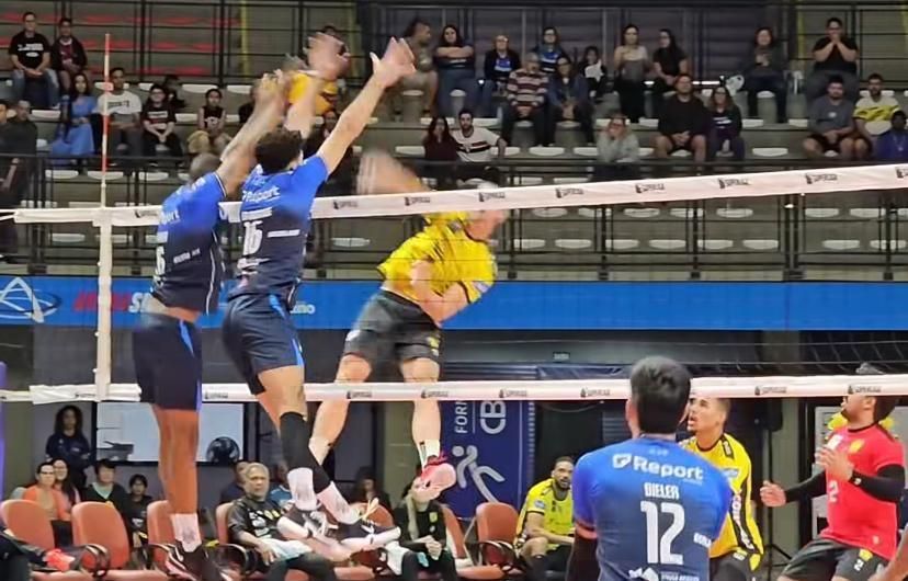 Praia Clube derrota o Suzano no tie-break, segue invicto e retoma liderança da Superliga