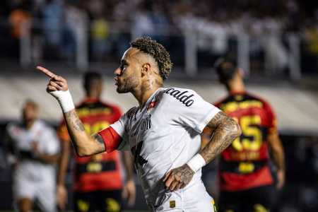 Neymar em jogo contra o Sport