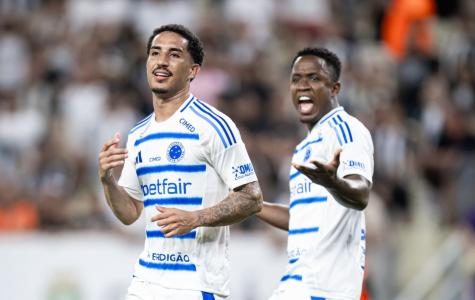 Christian e Sinisterra durante Ceará x Cruzeiro