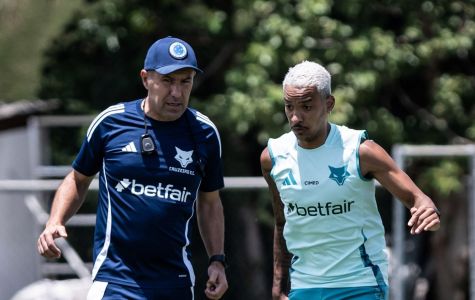Leonardo Jardim e Matheus Pereira durante treino do Cruzeiro
