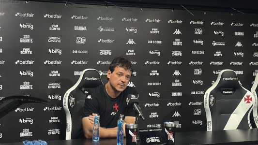 Fernando Diniz quer esperar o complemento da rodada para pensar no Vasco que enfrenta o Atlético