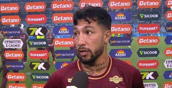 Lucho Acosta, jogador do Fluminense, em entrevista após vitória diante do Grêmio