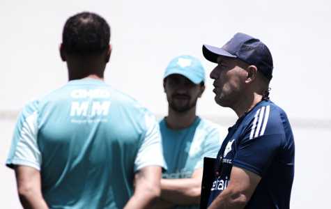 Leonardo Jardim durante treino do Cruzeiro