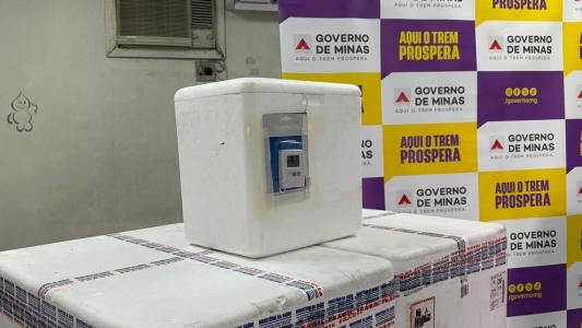 Vacinas foram recebidas nesta quarta-feira (3)