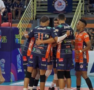 Monte Carmelo vence Sesi Bauru pela Superliga Masculina de Vôlei