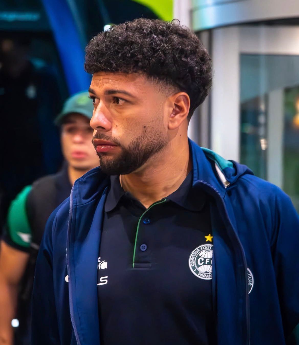 Ex-Cruzeiro e mais 10 jogadores estão em 'barca' de saídas no Coritiba; veja lista