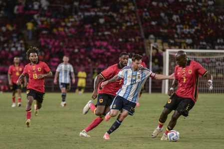 Sob a liderança de Lionel Messi, a Argentina participou de amistoso com a Angola na última Data Fifa