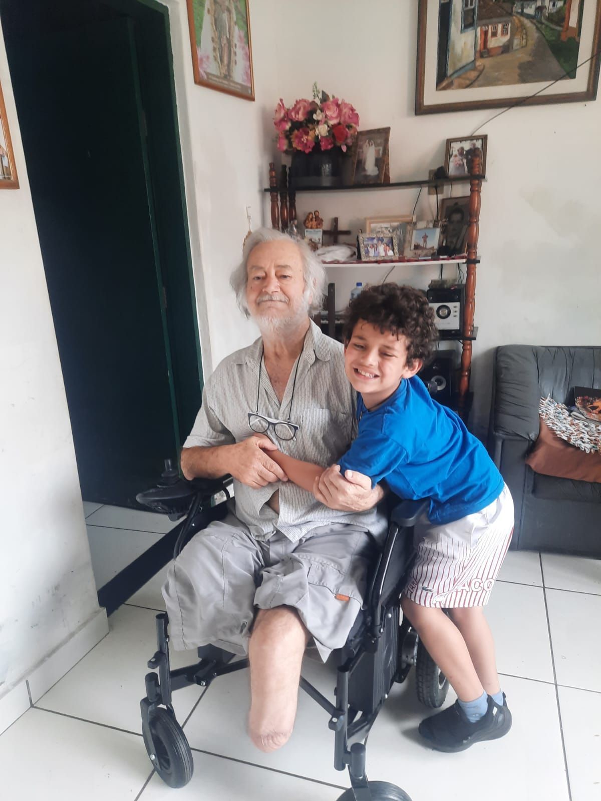 Campanha solidária busca devolver autonomia a morador que teve as duas pernas amputadas