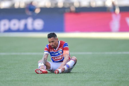 Yago Pikachu, ídolo do Fortaleza, durante o jogo contra o Botafogo, neste domingo (7)