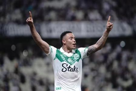 Mandaca está na mira de Botafogo e Vasco