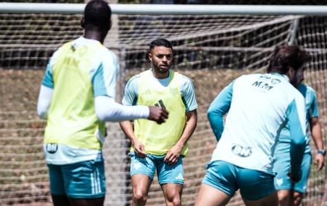 Wanderson durante treino do Cruzeiro