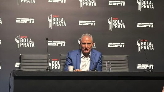 Tite reclamou dos xingamentos da arquibancada