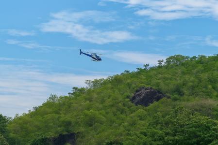 Buscas contam com o empenho de várias equipes da PMMG e do helicóptero Pegasus.