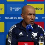 Jardim revela situação real de titular substituído com dores em Cruzeiro x Corinthians
