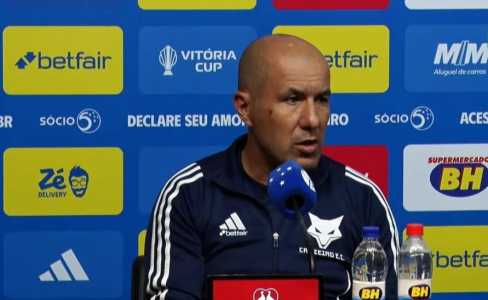 Leonardo Jardim, técnico do Cruzeiro, em entrevista coletiva