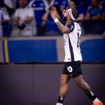 Corinthians: Memphis se mostra decisivo e lidera estatísticas em mata-matas