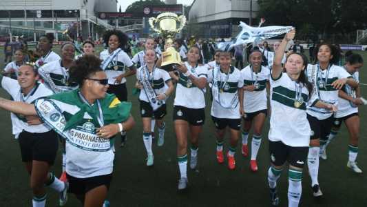 Coritiba venceu o Toledo outra vez e levantou o troféu do estadual de 2025