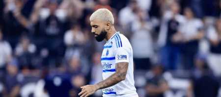 Gabigol perdeu pênalti decisivo pelo Cruzeiro contra o Corinthians