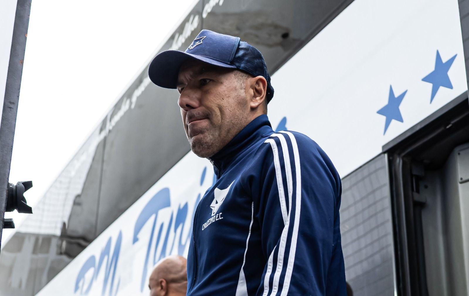 Cruzeiro vive 'dia D' por definição do futuro de Leonardo Jardim
