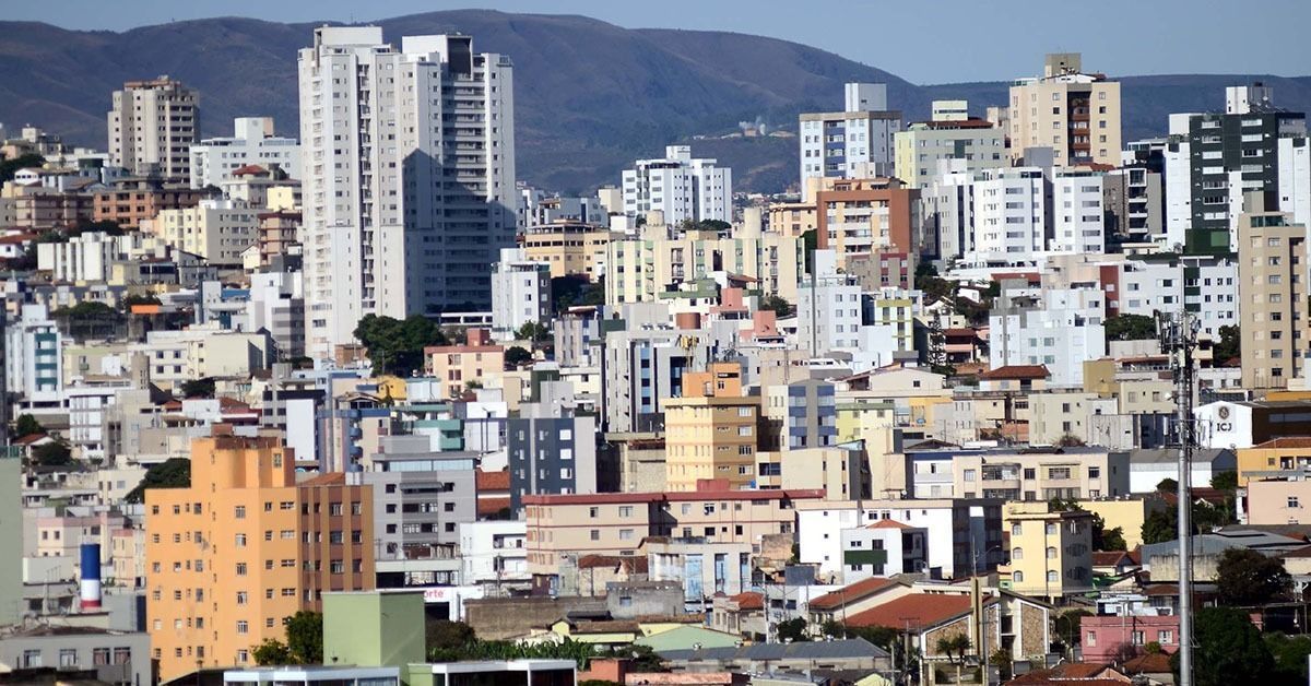 Juros altos freiam crédito via poupança e derrubam em 18% volume financiado no Estado
