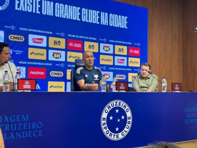 Leonardo Jardim concedeu entrevista coletiva nesta segunda-feira (15) após deixar o Cruzeiro