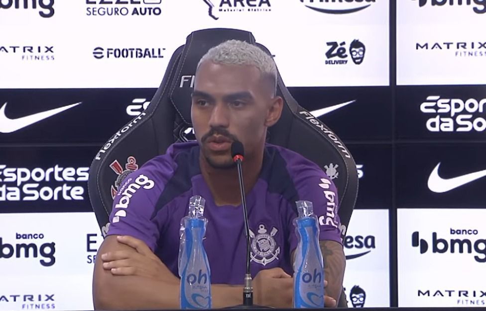 Corinthians: Matheuzinho comenta troca de provocações com Arroyo, do Cruzeiro