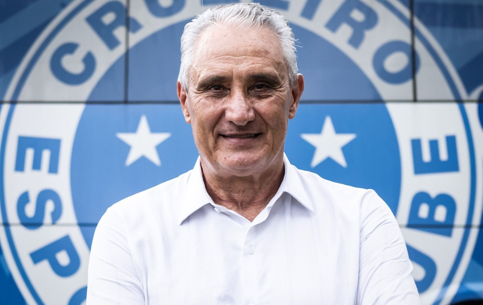 Conmebol exalta acerto entre Tite e Cruzeiro e destaca busca pela Libertadores