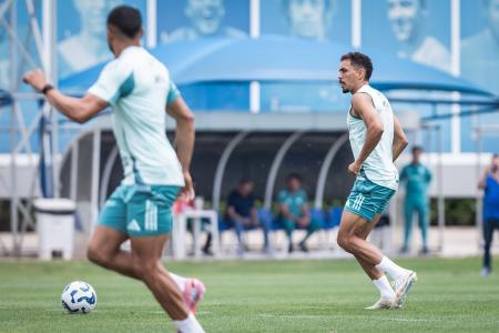 Eduardo durante treino do Cruzeiro
