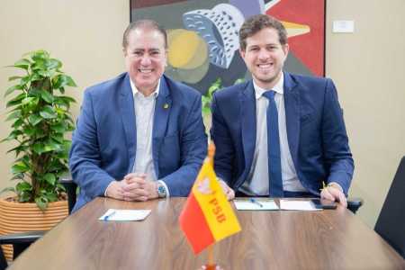 Deputados Jonas Donizette (novo líder PSB) e Pedro Campos (PSB)