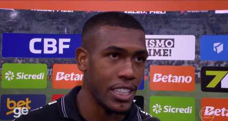 Rayan, atacante do Vasco, em entrevista à Globo