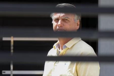 Bolsonaro cumpre prisão domiciliar