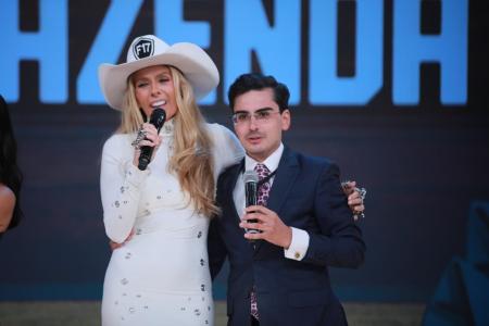Dudu Camargo é o campeão de A Fazenda 17