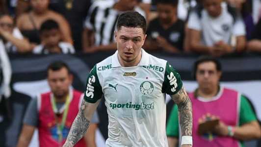 Aníbal Moreno em ação pelo Palmeiras contra o Ceará, pelo Brasileirão