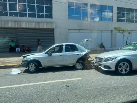 Acidente ocorreu próximo ao Minas Shopping
