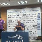 Técnico do Corinthians comenta relação com torcida após título: 'Tinha uma dívida'