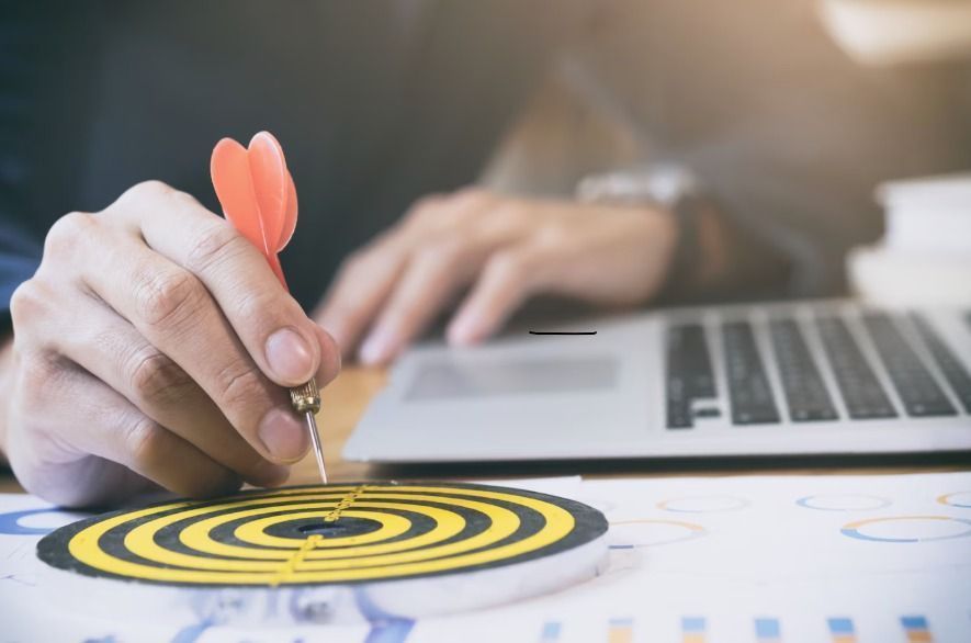 Como definir metas de ano novo e manter os objetivos em 2026