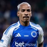 Tite entra em ação, e Cruzeiro avança para renovar contrato de Matheus Pereira