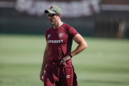 Zubeldía segue como comandante do Fluminense para 2026