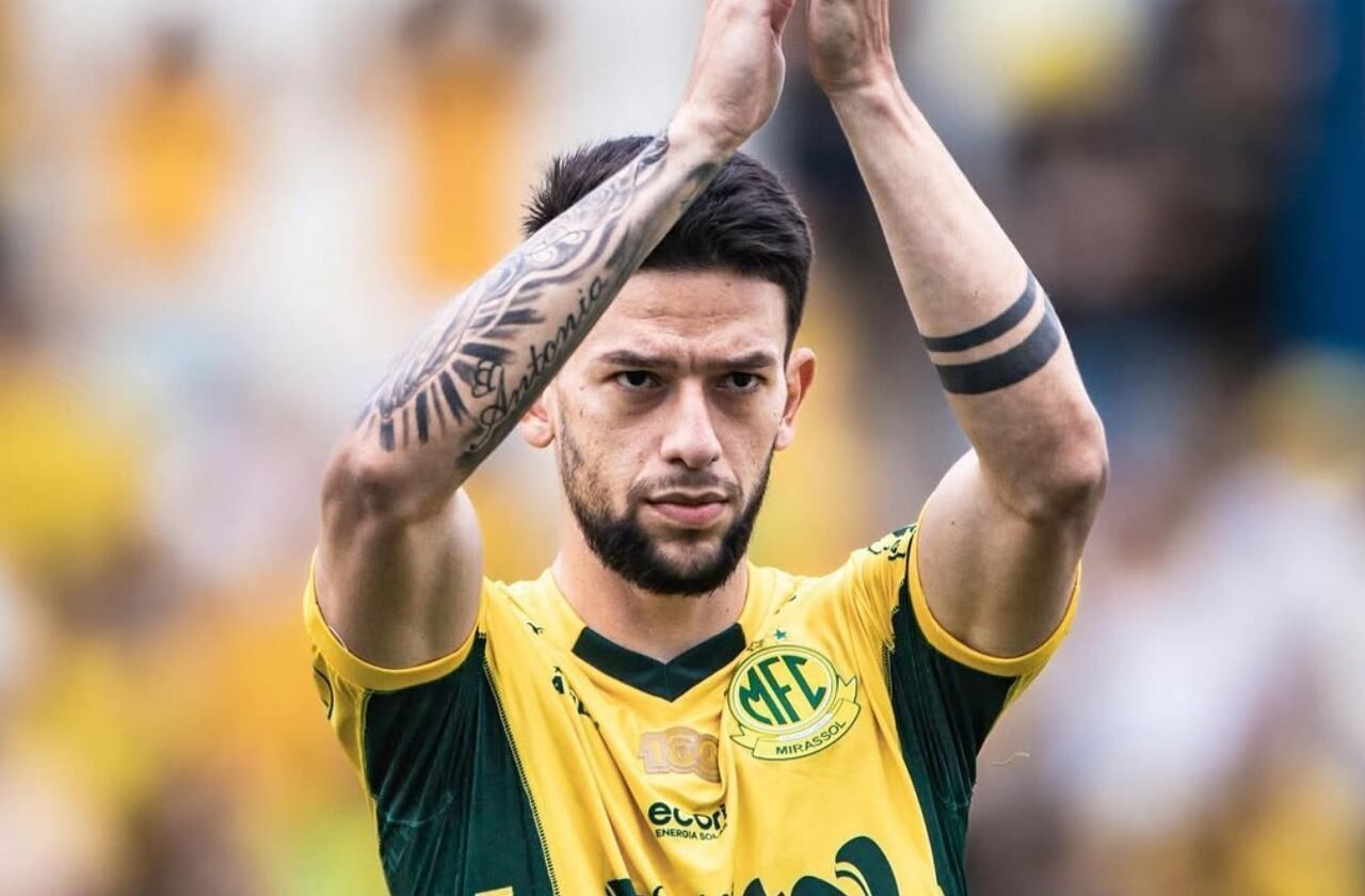 Fluminense abre negociações para contratar Jemmes, zagueiro do Mirassol