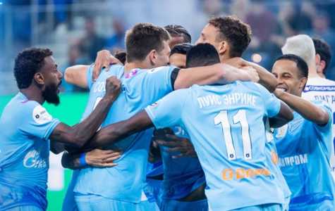 Jogadores brasileiros comemoram gol do Zenit
