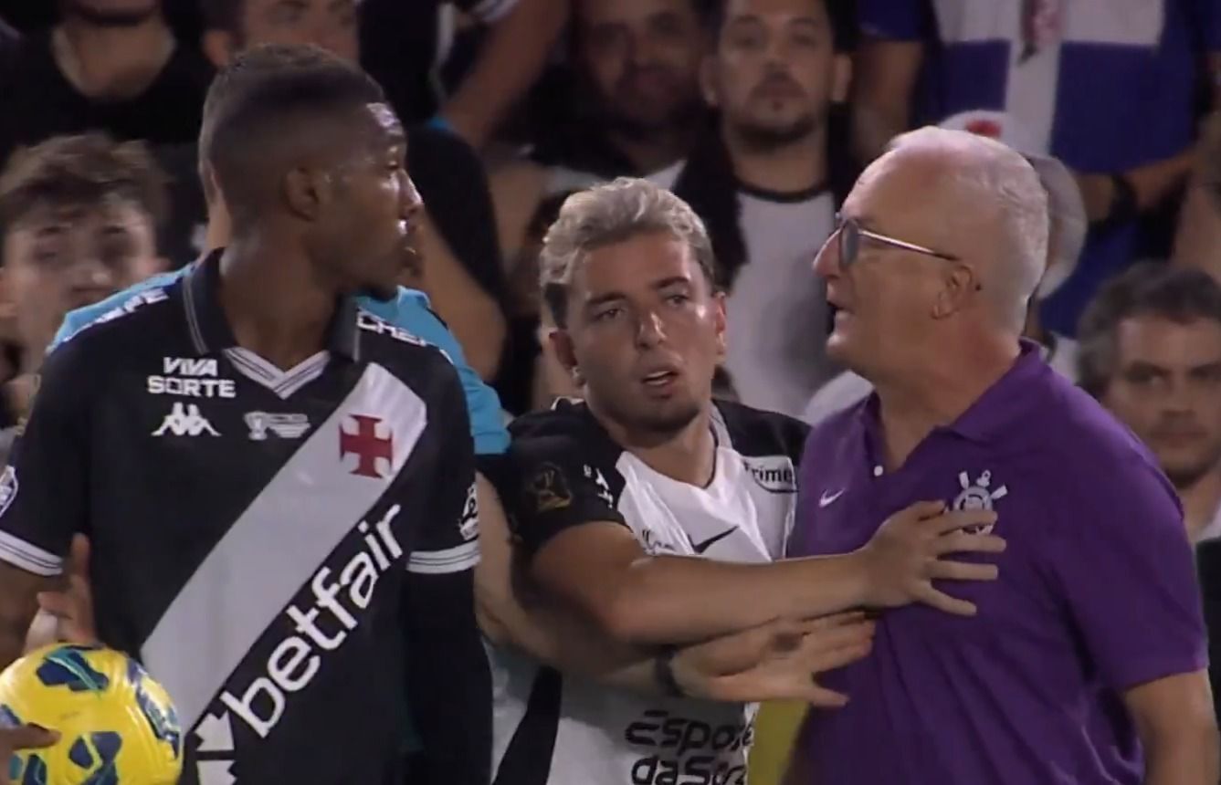Vasco x Corinthians: dublador aponta o que Dorival Júnior disse em discussão com Rayan